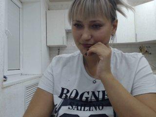 -Sexy-Blonde- bongacams