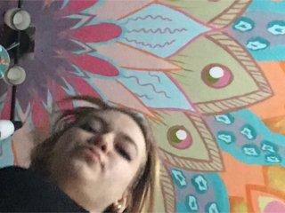 AcidLinn bongacams