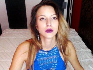 AdelineStrip bongacams