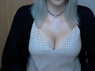 AmelieCUTIE bongacams