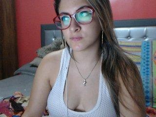 amynaked bongacams