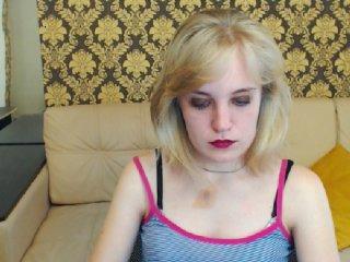 AnneWhiite bongacams