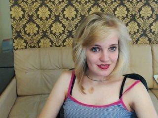 AnneWhiite bongacams