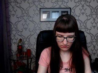 AprilViolent bongacams