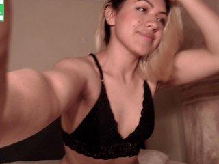 bombonsitoxxx bongacams