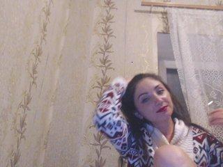 Camillla13 bongacams