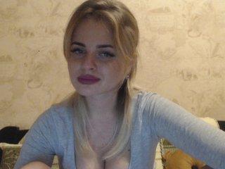 CandyQueenXL bongacams