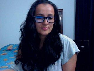 Carolina-p00 bongacams