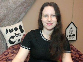 CarolineBB bongacams