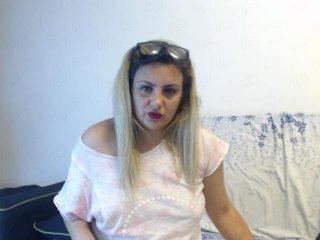 CurvyHot4U bongacams