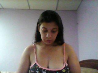 Dionehot21 bongacams