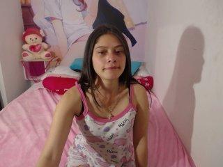 Emilisweet bongacams