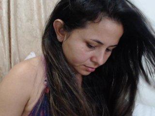 Gia912 bongacams