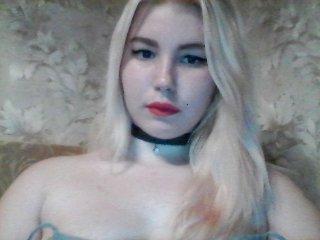 girlmeownya bongacams