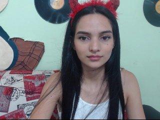 Hotdelight3u bongacams