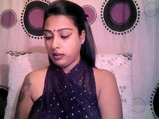 indiandoll17 bongacams