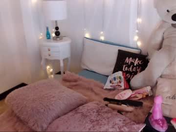 jelenaadams chaturbate