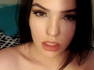 Jolie0200 bongacams