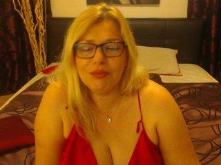 JolieBlonde bongacams