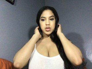 juicypussy18 bongacams