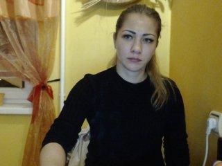 Kamilla-18 bongacams