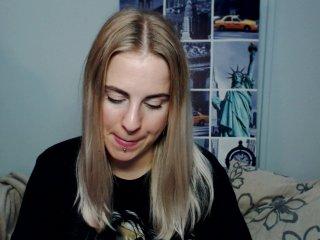 KarinaLIVE bongacams