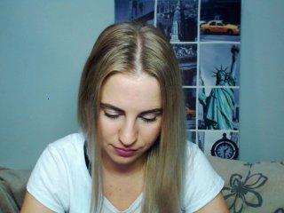 KarinaLIVE bongacams