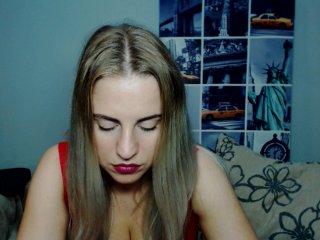 KarinaLIVE bongacams