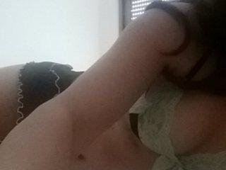 kyarasexy35 bongacams