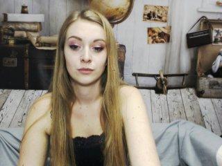 LeahGoldHair bongacams