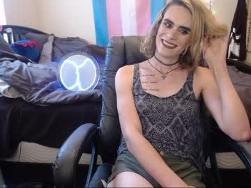 livyaubergine chaturbate