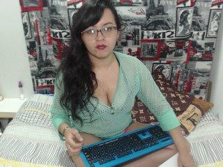 Luciaxxx bongacams