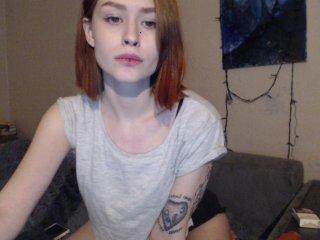 LuvlyKitten bongacams