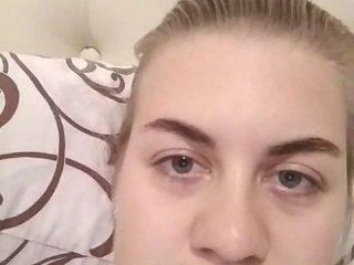 LuxeBlondi01 bongacams