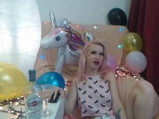 Malvina-L0ve bongacams