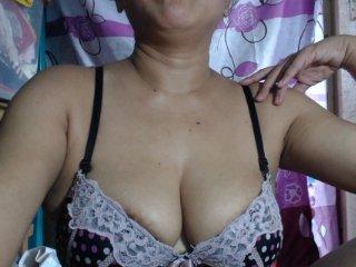 MILKYBOOBS69 bongacams