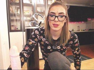 MoanLight77 bongacams