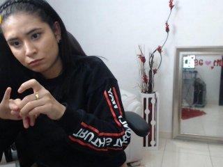 MollyAustin bongacams