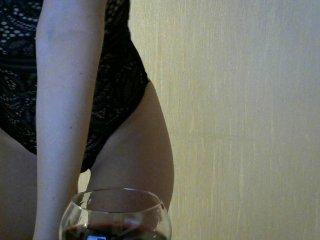 Monica555 bongacams