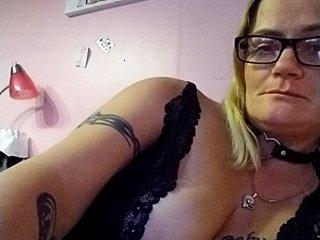 pinkyjk12 bongacams