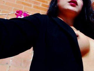 Pocahontas021 bongacams