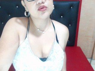 SkarlettWhite bongacams