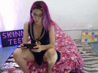 skinnyteen bongacams