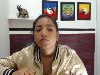 SofiaBrowns bongacams