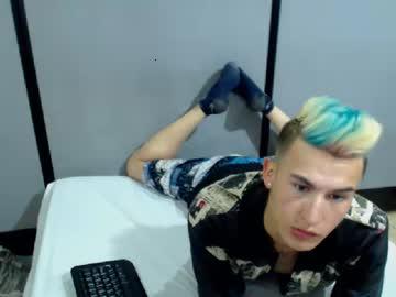 submissive_candle chaturbate