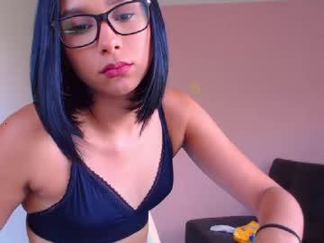 violet_louis chaturbate