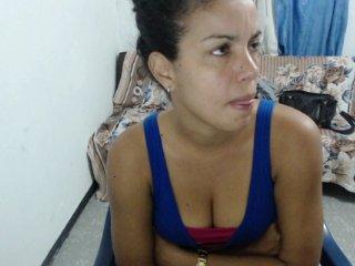 womanwet01 bongacams