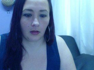 yuliana-boobs bongacams